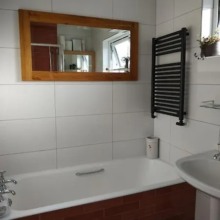 New Bright 4 Bedroom In Leafy South Dublin Lejlighed Sandyford